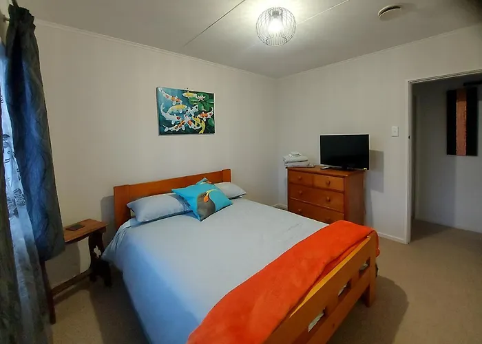 Three Doors Whole 3Bdr Home Central Motueka
